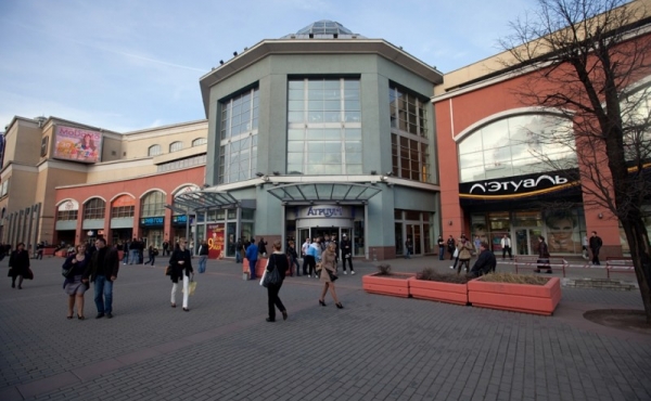 Centro commerciale Atrium, spazi commerciali in affitto