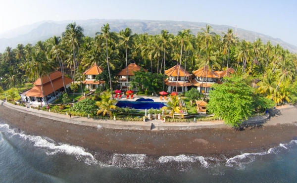 Отель на 1-й линии моря на продажу на Бали
