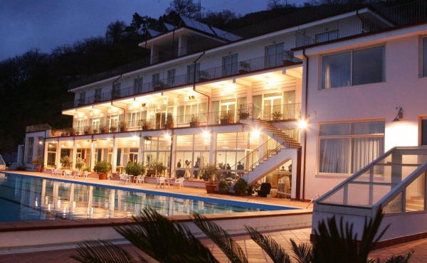 4-звёздочный отель на продажу на побережье Калабрии