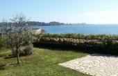 Casetta accostata fronte mare con giardino vicinanze Umago